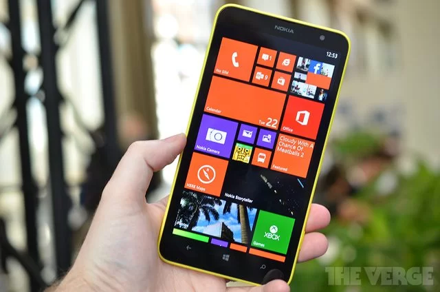What Are the Standout Features of the Nokia Lumia 200?